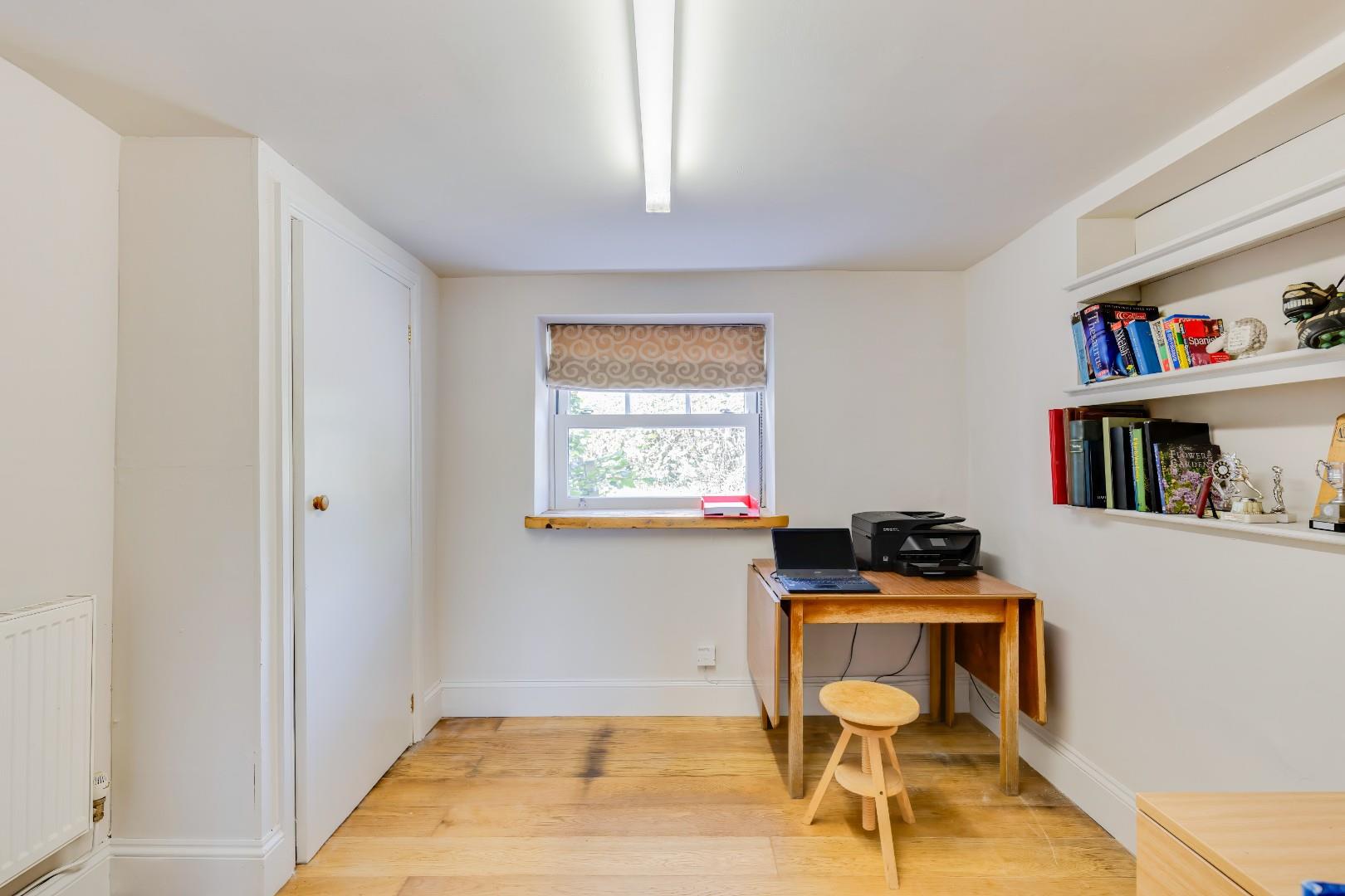 Redlands House, Bonvilston, Cardiff, CF5 6TQ